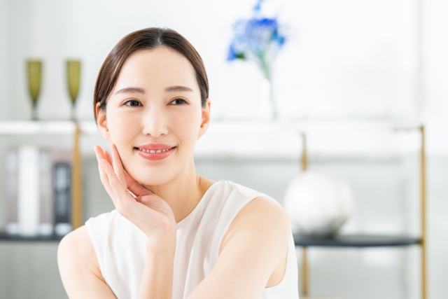 まるで素肌のような肌へ。角栓を目立たなく、つるんとした肌を目指す 新たなスキンケア体験